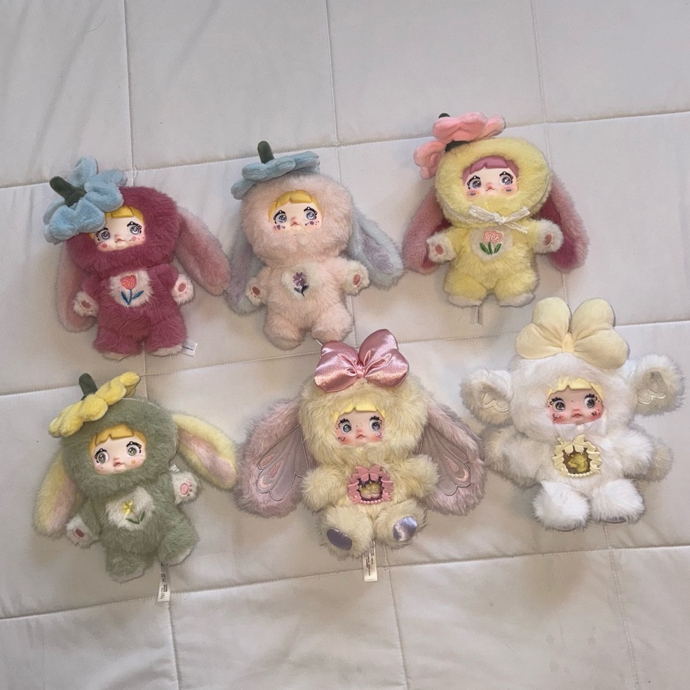 TOP TOY Authentic Nommi Plush Pendant Purse Charms  (LOT SALE)
